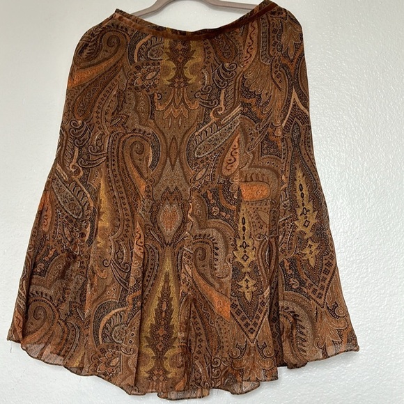 AK ANNE KLEIN Silk with paisley print brown and black skirt size 6 - Picture 6 of 8